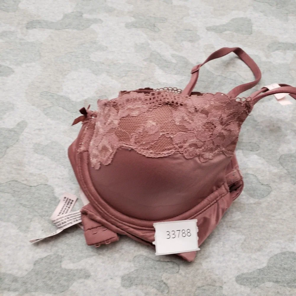 Victoria's Secret Bra‎ Women's 32D Purple body By Victoria Underwired